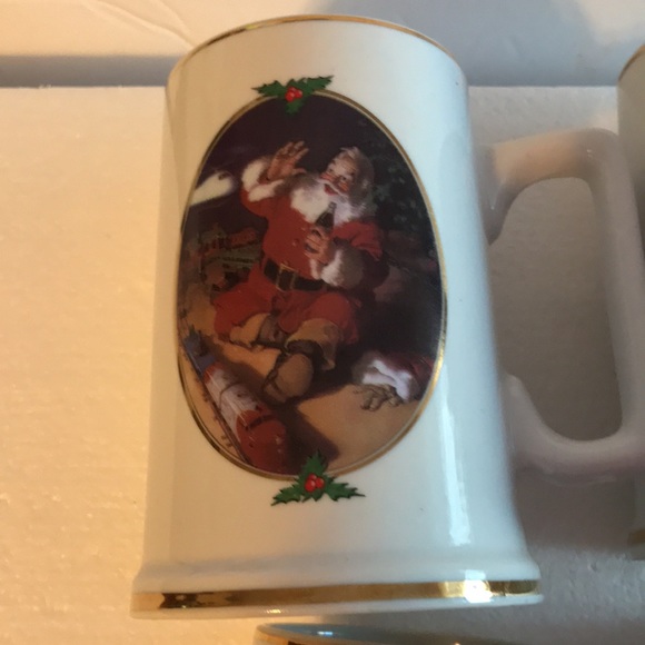 Vintage Coca Cola 1996 Old Classic Santa Coffee Cocoa Mug Set of Four - Picture 6 of 8